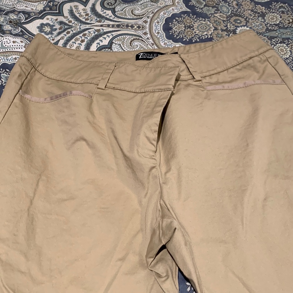 NY&Co size 10 cropped khakis